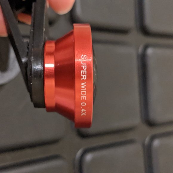 Clip On Super Wide Mobile Camera Lens - Picture 2 of 4